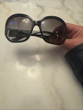 Coach Women's Black Oversized Sunglasses, “Jackie O” look, Like NEW